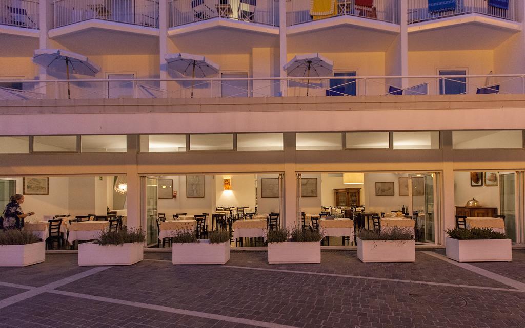 Albergo Alla Spiaggia กราโด ภายนอก รูปภาพ