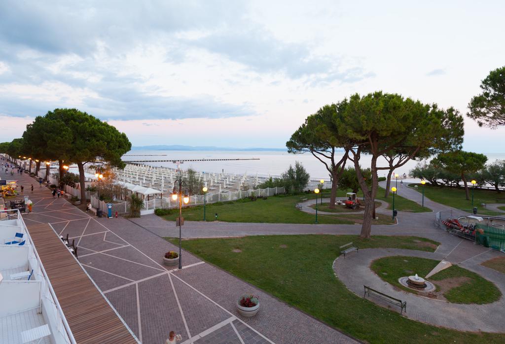 Albergo Alla Spiaggia กราโด ภายนอก รูปภาพ
